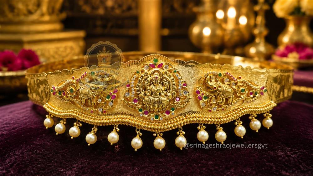 Gold jewellery collection