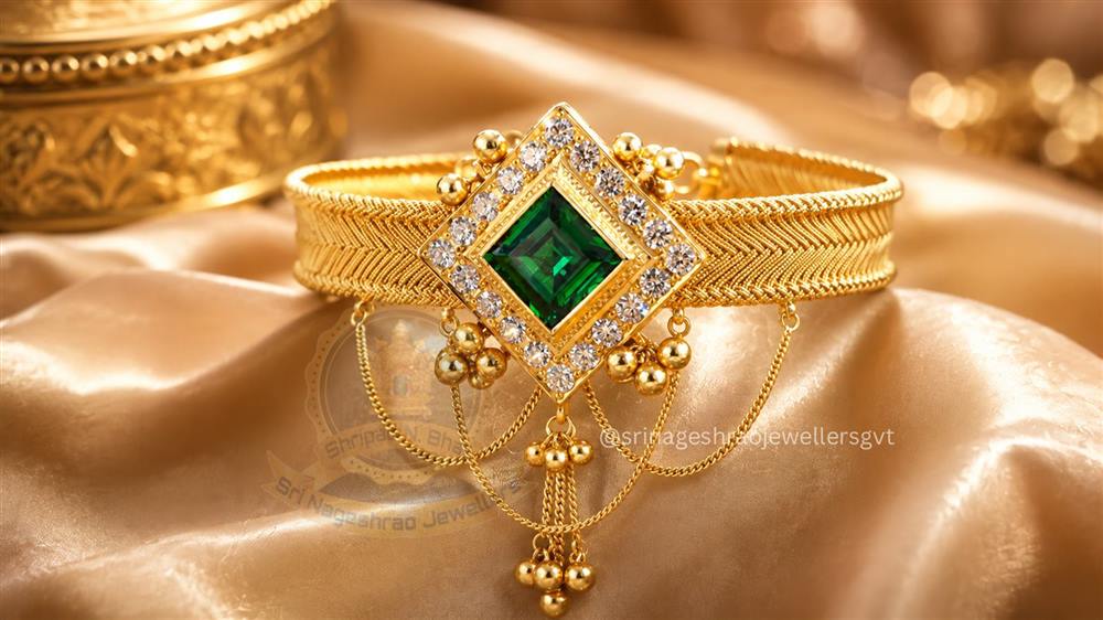 Gold jewellery collection